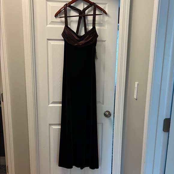 JS Boutique Elegant Brown  Evening Dress size 10 - Picture 1 of 14